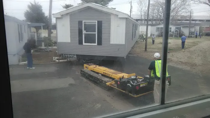 Colonial Run Mobile Home Park Picture 2
