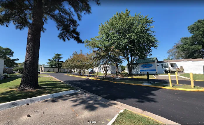 Homecrest Mobile Home Community Picture 3