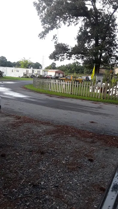 Mc Millan Mobile Home Park Picture 4