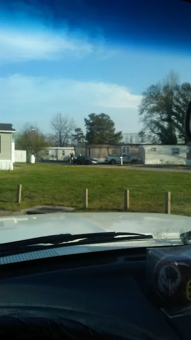 Victory Mobile Home Park Picture 9