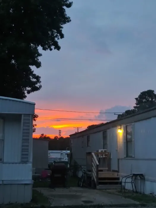 Chesapeake Mobile Home Park Picture 2