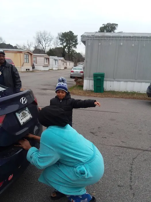 Chesapeake Mobile Home Park Picture 10