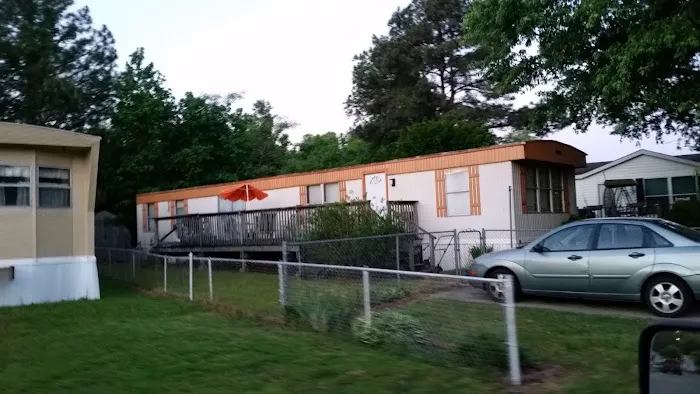 Geneva Mobile Home Park Picture 1