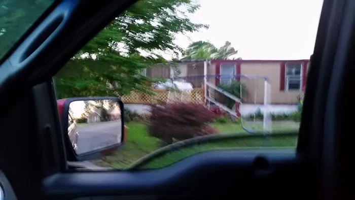 Geneva Mobile Home Park Picture 6