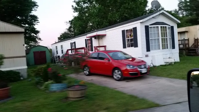 Geneva Mobile Home Park Picture 5