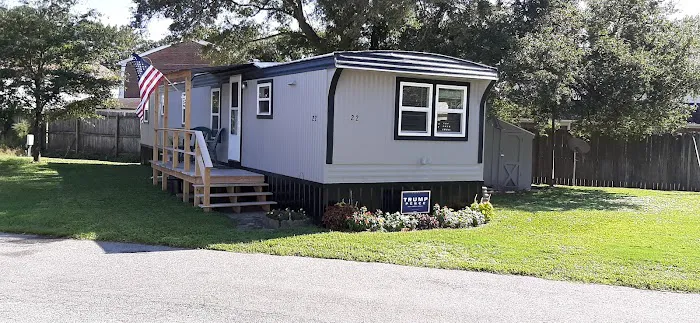 Admiralty Mobile Home Court Picture 3