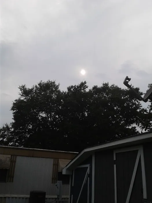 Woodshire Estates Mobile Home Park Picture 2