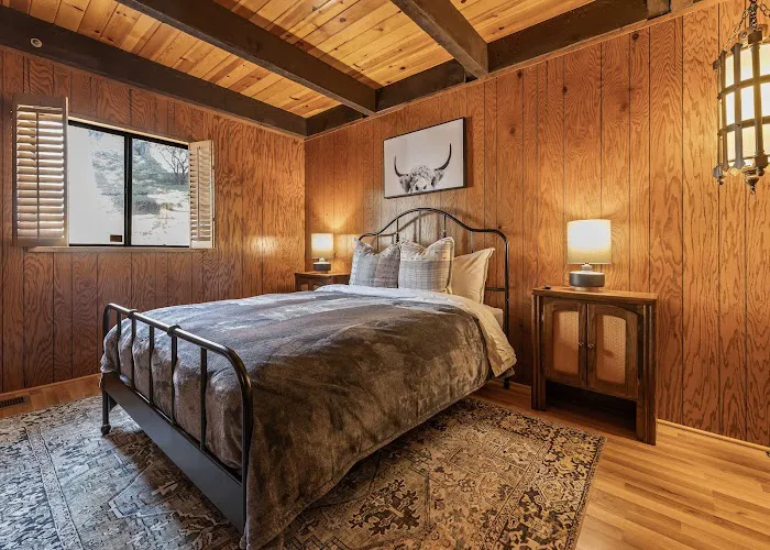 Hygge Haus Sequoia Picture 1