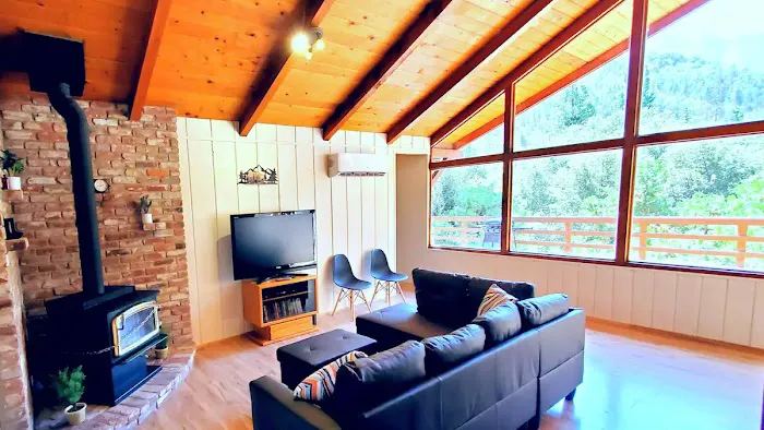 Redwood Retreat Picture 1