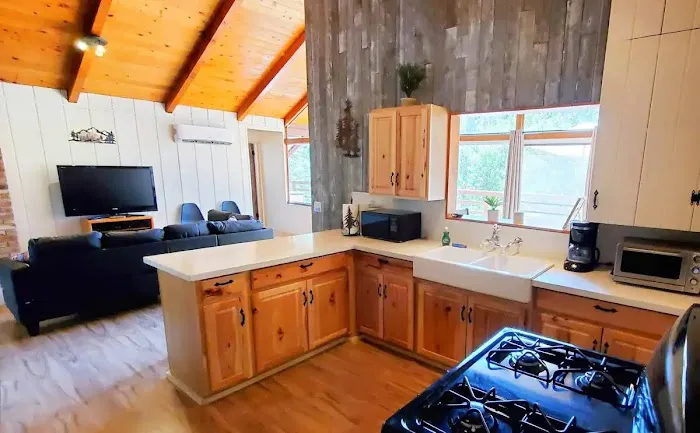 Redwood Retreat Picture 4