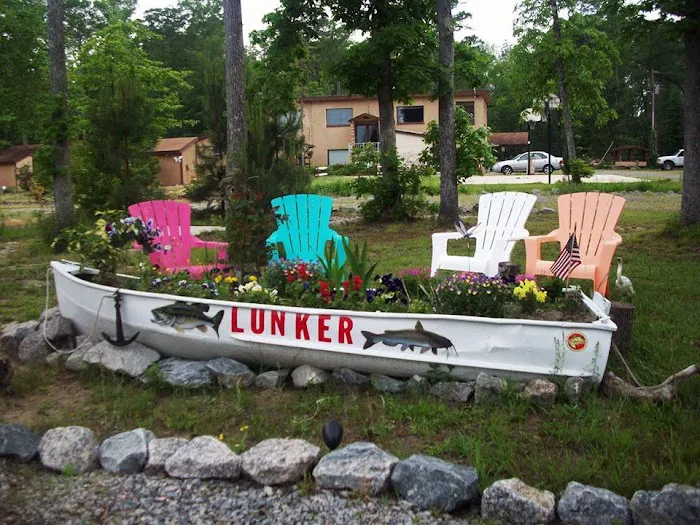 Lunker Lodge and RV Park Picture 3