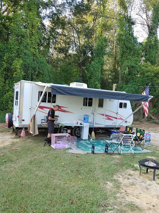 Treeside RV Park Picture 1