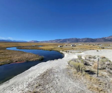 Brown's Owens River Campground