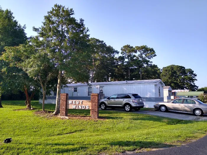 West Winds Mobile Home Community Picture 2