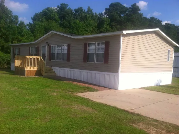 Stone Gate Mobile Home Community Picture 3