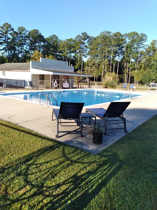 Kamper's Lodge Campground Picture 3