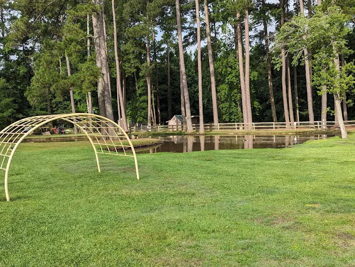 Kamper's Lodge Campground Picture 2