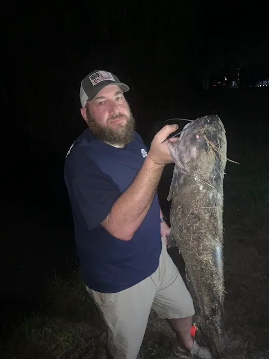 Whispering Oaks RV Resort Picture 7