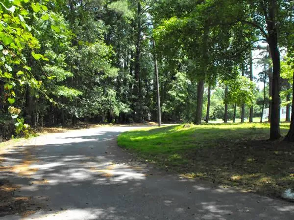 Village Squire Mobile Estates & RV Park Picture 7