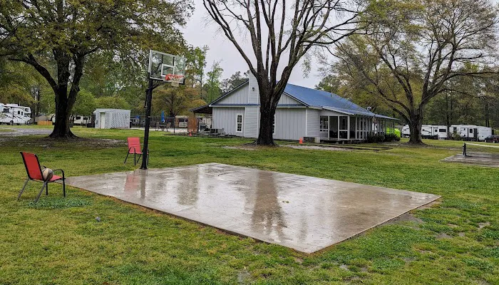 North Pointe RV Resort Picture 1