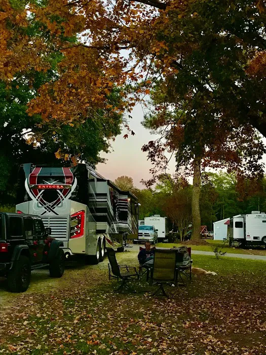 North Pointe RV Resort Picture 4