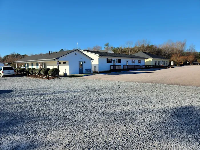 Raleigh Oaks RV Resort & Cottages Picture 9