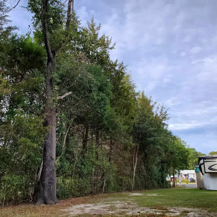 Westbrook Manor RV Picture 10