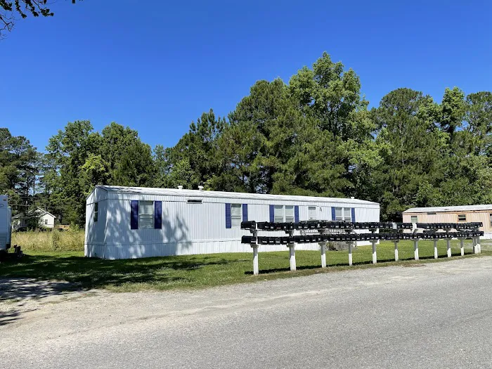 Edwards Mobile Home Park Picture 1