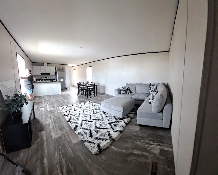 Pleasant Acres Mobile Home Park Picture 5