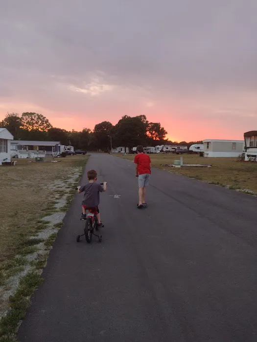 Herring RV and Mobile Village Picture 5