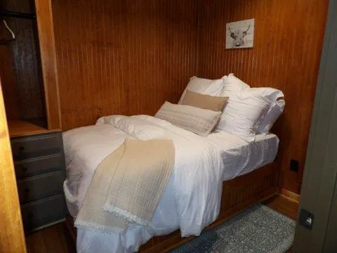 Piney Grove RV Park Picture 3