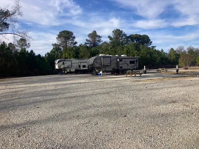 Piney Grove RV Park Picture 7