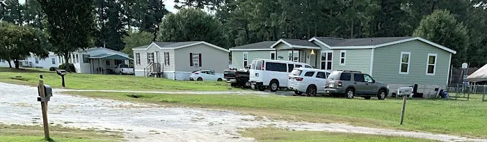 Sleepy Fox Mobile Home Community Picture 4