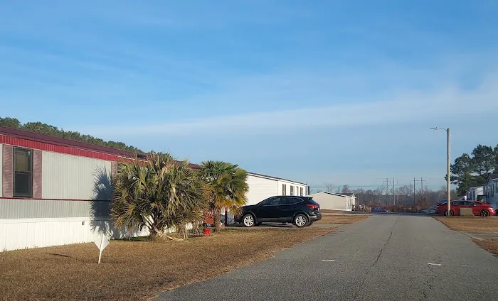 Sleepy Fox Mobile Home Community Picture 5