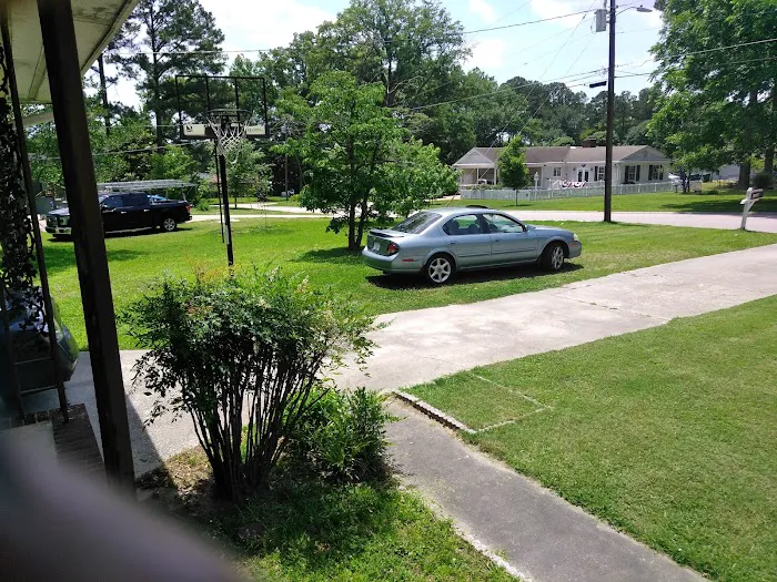 Blackburn's Mobile Home Estates Picture 4