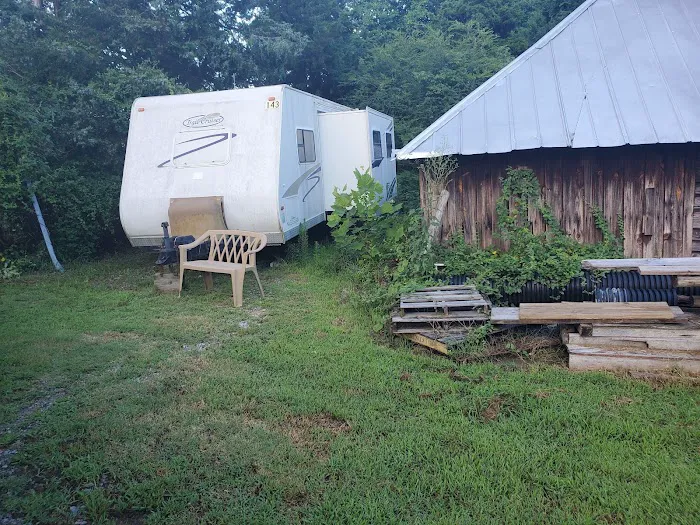 Tobacco Farm Camp Picture 6