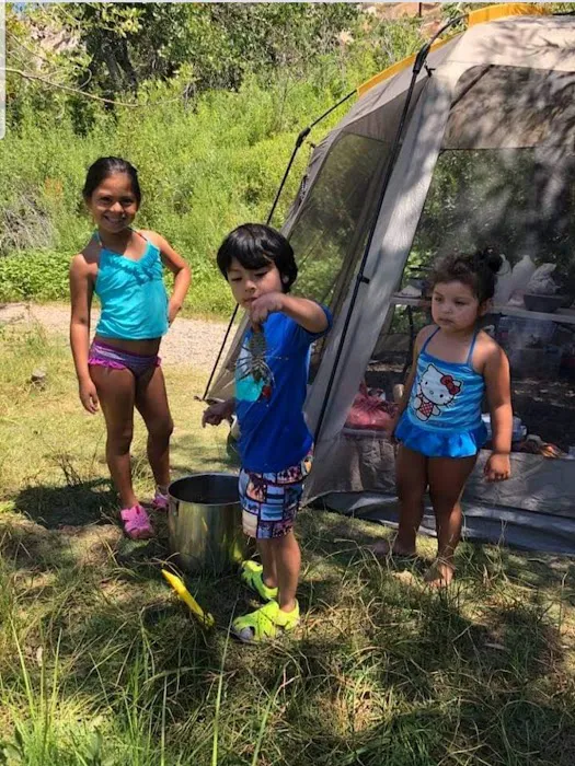 Thunderbird Group Campground Picture 9