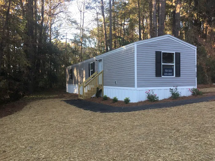 Schenley Square Mobile Home Park Picture 4