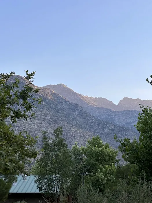 Kern River's Edge Campground Retreat Picture 6