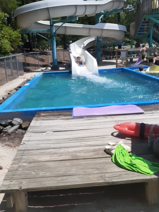 Tucker Lake RV Campground And Storage Picture 3