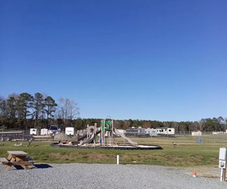 Tucker Lake RV Campground And Storage