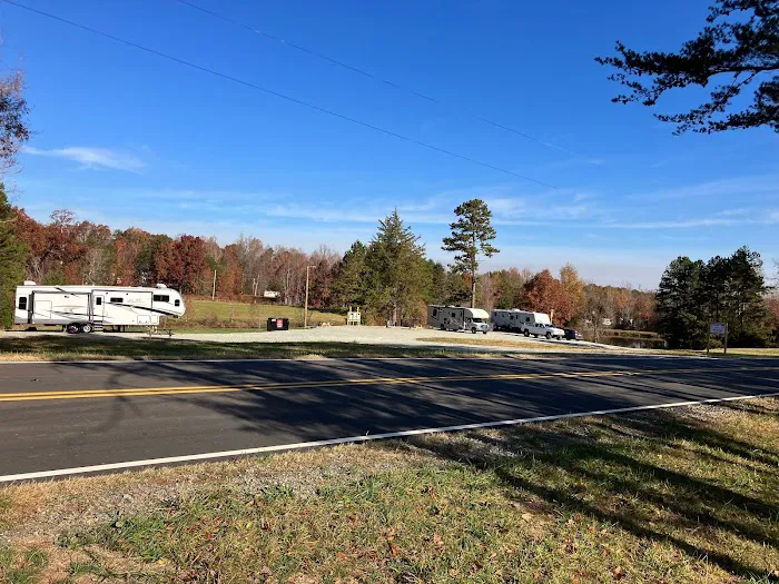 Dragstrip RV Park Picture 4