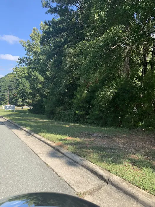 Shangri-La Mobile Park Picture 5