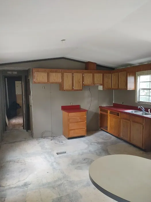 Redwood Terrace Mobile Home Pk Picture 2