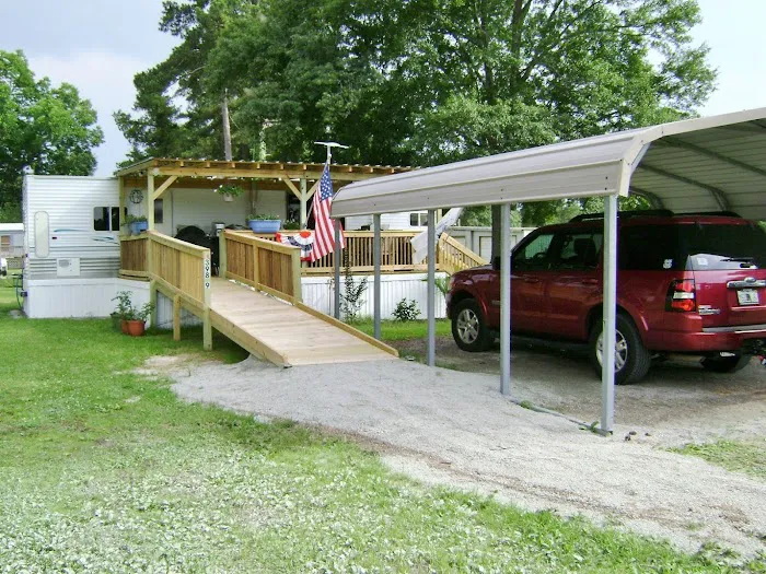 Bridgeton RV & Mobile Home Village Picture 4