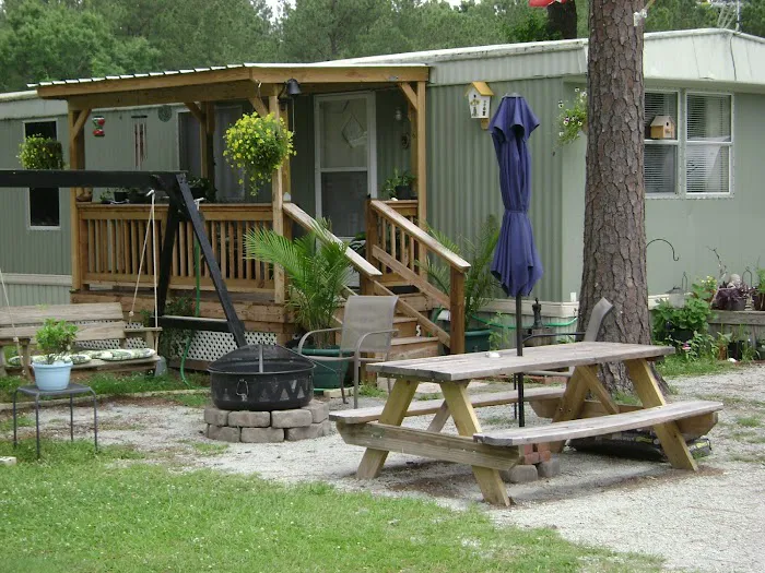 Bridgeton RV & Mobile Home Village Picture 3