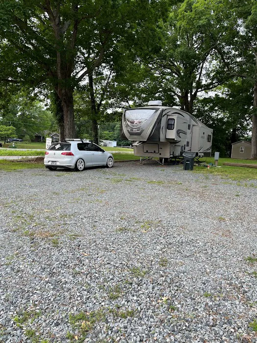 Cluster Springs RV Park Picture 5