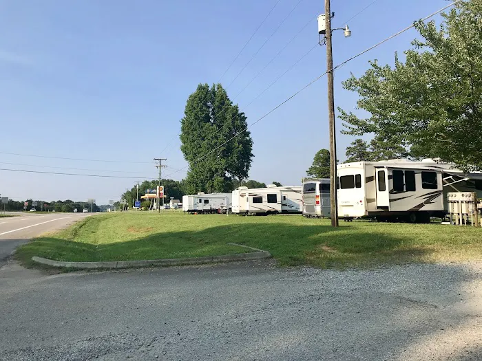 Cluster Springs RV Park Picture 10