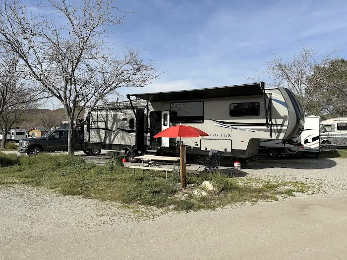 Soledad Canyon RV Resort- Thousand Trails RV Park Picture 2
