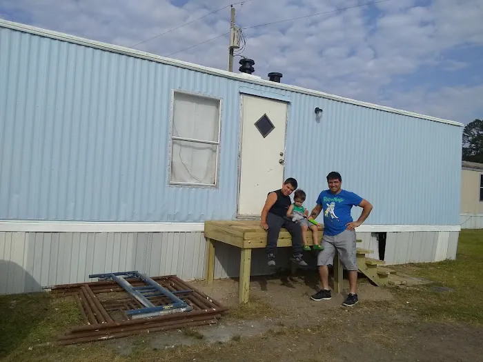 South Gate Mobile Home Park Picture 1